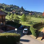 Precioso Junto A Potes Con Piscina-4 Hab,3 Banos Chalet *