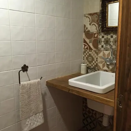 Chalé Precioso Junto A Potes Con Piscina-4 Hab,3 Banos *