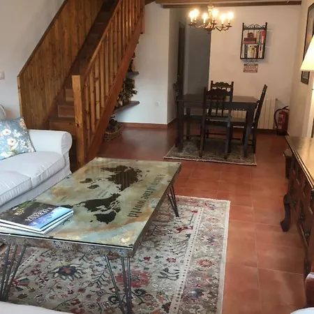 Precioso Junto A Potes Con Piscina-4 Hab,3 Banos Chalé *