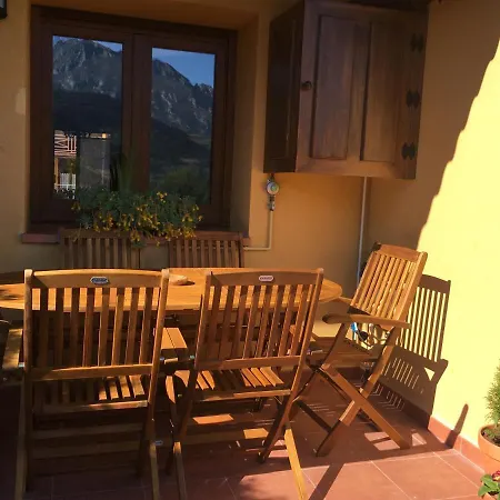 Precioso Junto A Potes Con Piscina-4 Hab,3 Banos *