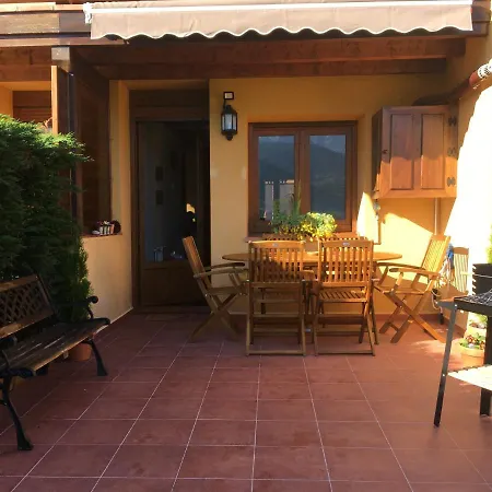 Precioso Junto A Potes Con Piscina-4 Hab,3 Banos