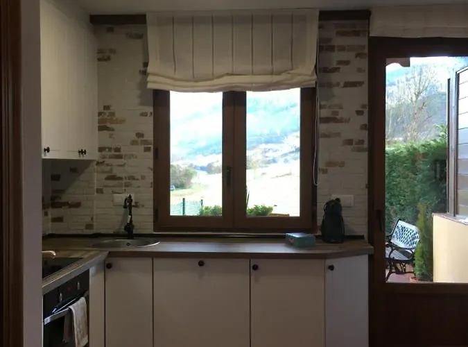 Precioso Junto A Potes Con Piscina-4 Hab,3 Banos Chalet Ojedo