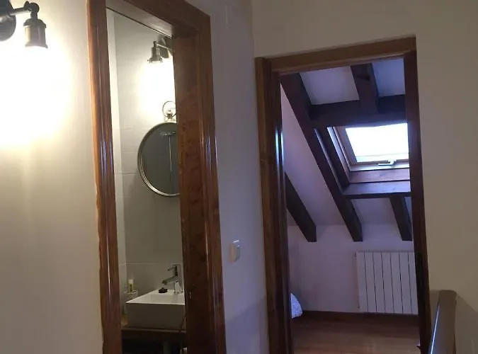 Precioso Junto A Potes Con Piscina-4 Hab,3 Banos Chalet Ojedo