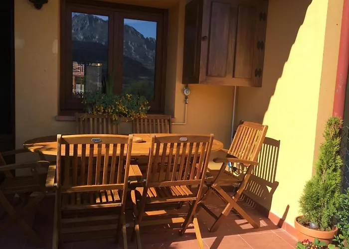 Precioso Junto A Potes Con Piscina-4 Hab,3 Banos *