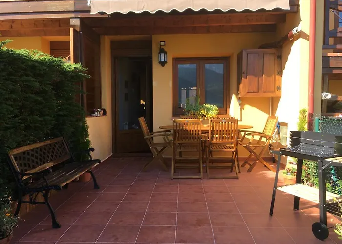 Precioso Junto A Potes Con Piscina-4 Hab,3 Banos