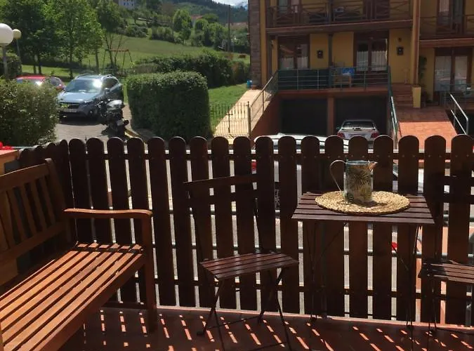 Precioso Junto A Potes Con Piscina-4 Hab,3 Banos Chalet Ojedo