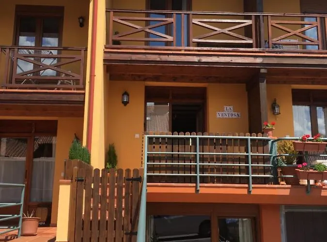 Chalet Precioso Junto A Potes Con Piscina-4 Hab,3 Banos Ojedo