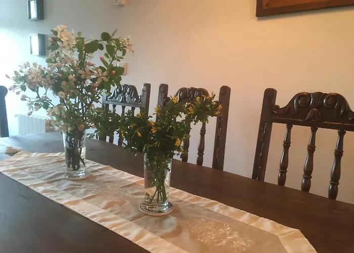 Precioso Junto A Potes Con Piscina-4 Hab,3 Banos *