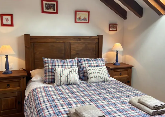 Precioso Junto A Potes Con Piscina-4 Hab,3 Banos Chalet *