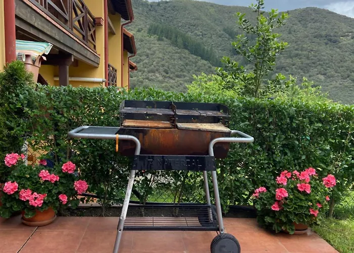 Chalet Precioso Junto A Potes Con Piscina-4 Hab,3 Banos